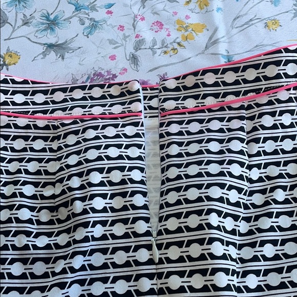 Britt Ryan mini skirt, black white, size 4, pink details. - Picture 6 of 10